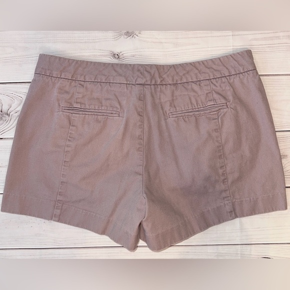 Gap Women's Tan Shorts Size 2
Summer Spring Beach Casual Short Shorts
Cute🔥🔥 - Picture 2 of 7